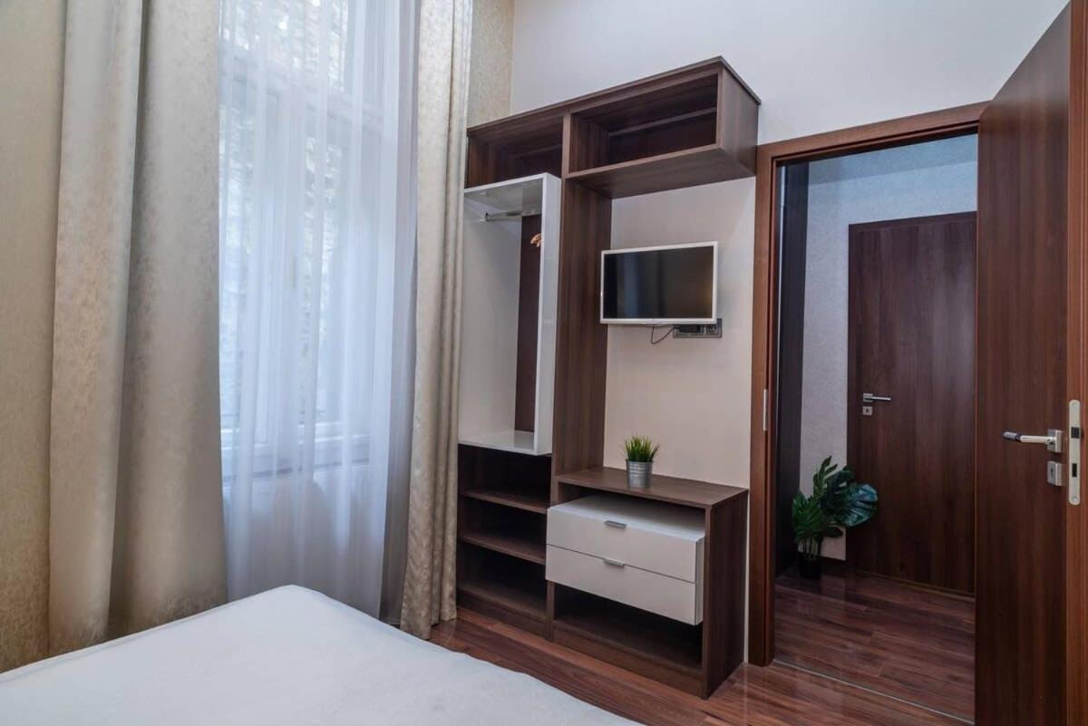 Central Luxy Design Apartment Budapest Exterior photo